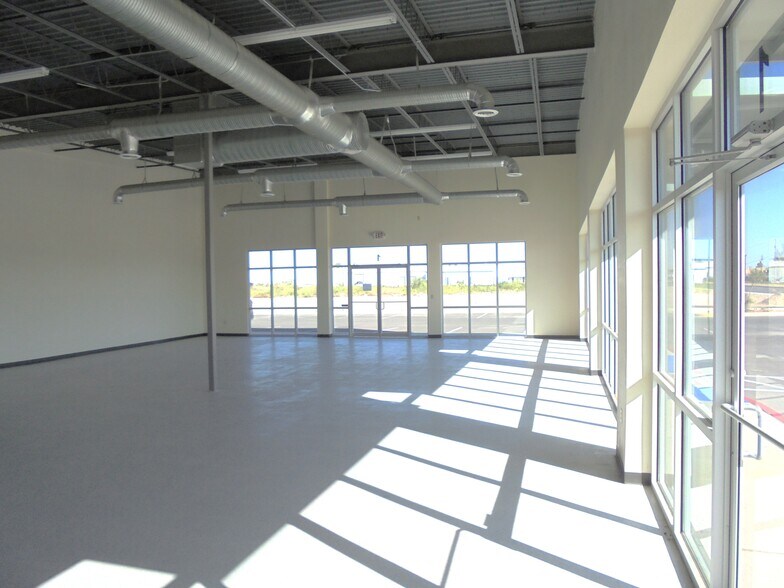 287 S Darrington Rd, Horizon City, TX à louer - Photo de l’immeuble – Image 3 sur 13