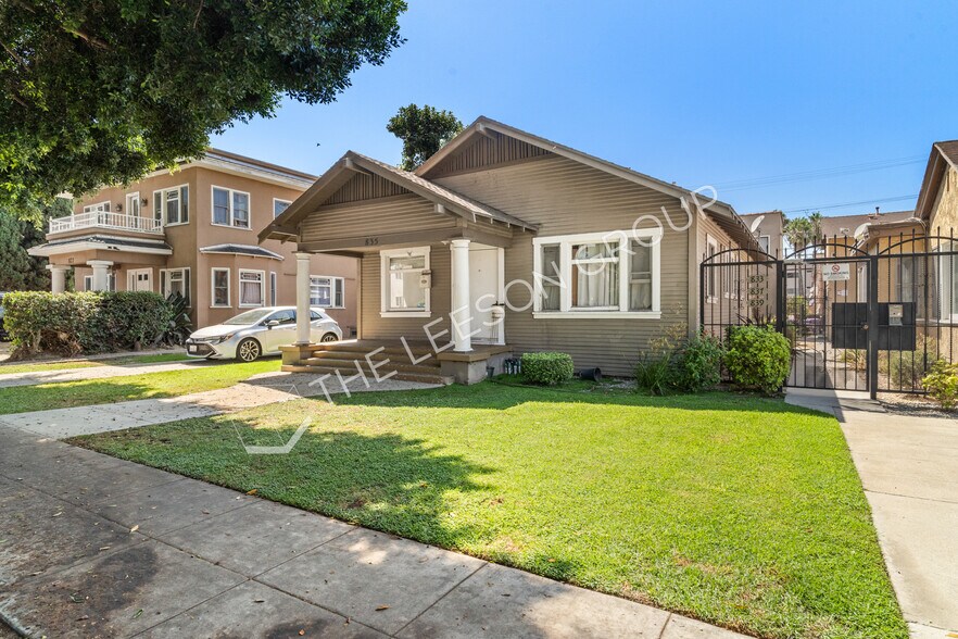833-915 Cherry Ave, Long Beach, CA à vendre - Photo de l’immeuble – Image 2 sur 32