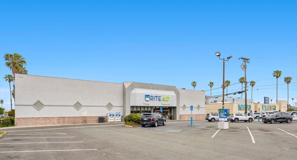 4840 Niagara Ave, San Diego, CA à vendre - Photo de l’immeuble – Image 1 sur 10