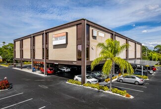 Plus de détails pour 7901 4th St N, Saint Petersburg, FL - Bureau à louer