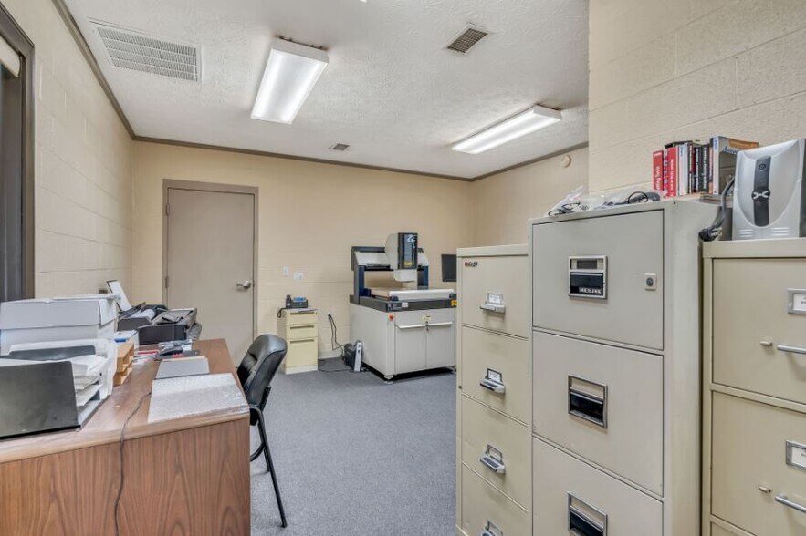 106 Tennsco Dr, Dickson, TN à vendre - Photo intérieure – Image 3 sur 11