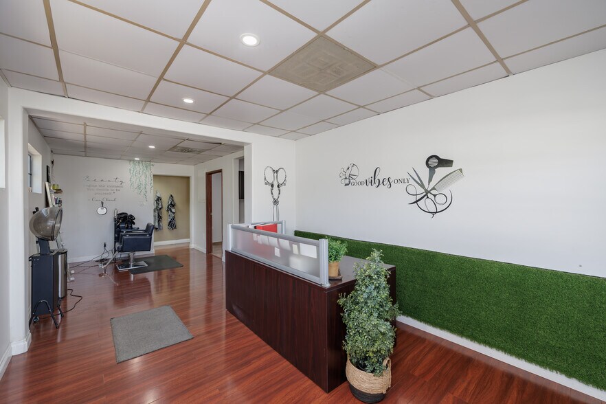 8923 La Mesa Blvd, La Mesa, CA à vendre - Numérisation 3D Matterport – Image 3 sur 27