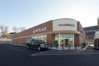 Plus de détails pour 1512 S Main St, Fall River, MA - Local commercial à louer
