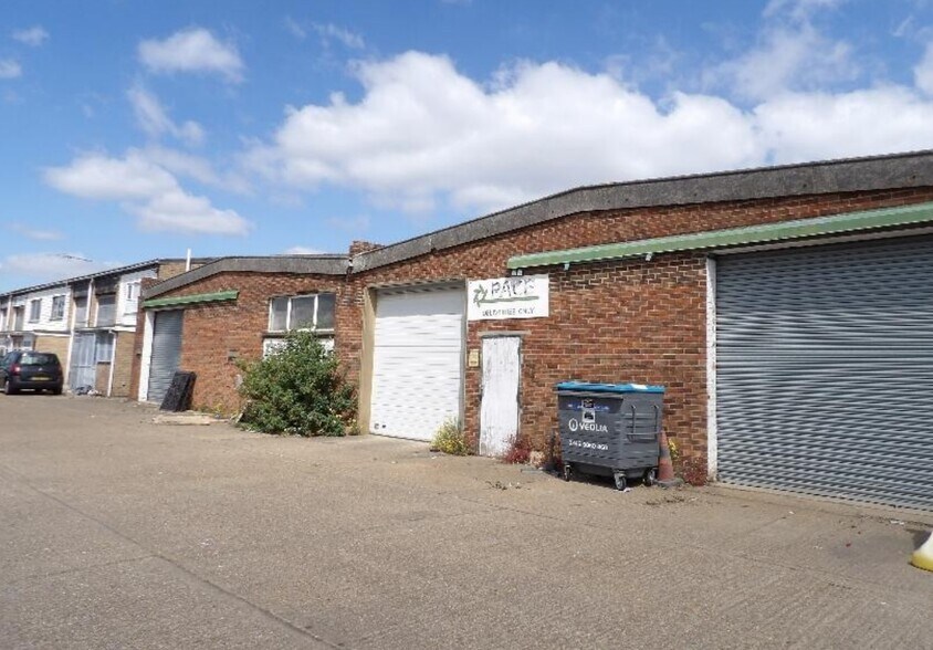 Stephenson Rd, Clacton On Sea à vendre - Photo de l’immeuble – Image 2 sur 4