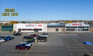 Plus de détails pour 13801 Lakeside Cir, Sterling Heights, MI - Local commercial à louer