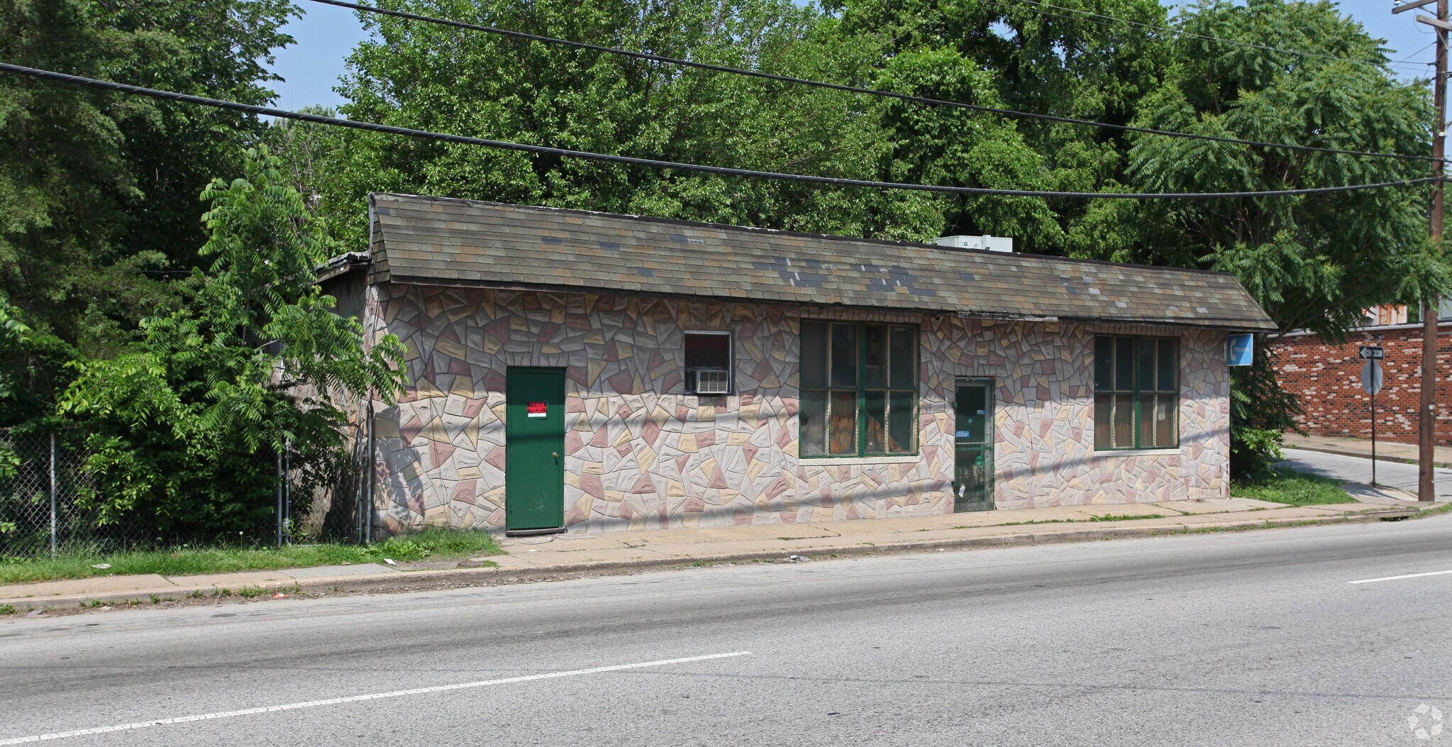 1531 Locust St, Curtis Bay, MD à louer Photo principale– Image 1 sur 3