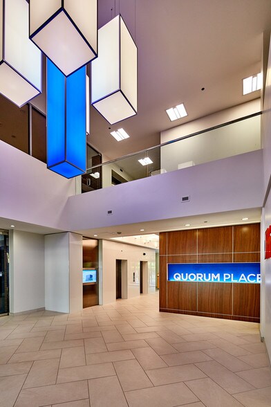 14901 Quorum Dr, Dallas, TX à louer - Hall d’entrée – Image 2 sur 4