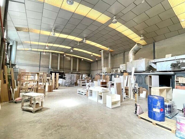 Industriel/Logistique dans Griñón, Madrid à vendre - Photo de l’immeuble – Image 2 sur 13