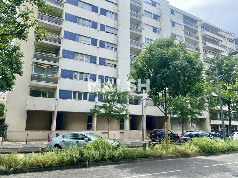 Bureau dans Lyon à louer - Photo de l’immeuble – Image 1 sur 7