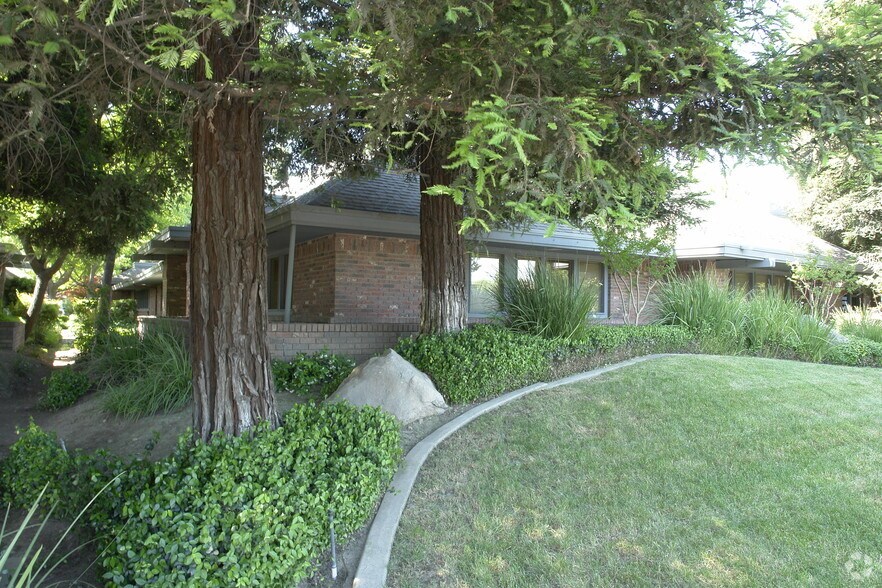 1180 W Olive Ave, Merced, CA à louer - Photo principale – Image 1 sur 8