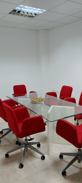 Bureau dans El Ejido, Almería à vendre - Photo de l’immeuble – Image 3 sur 6