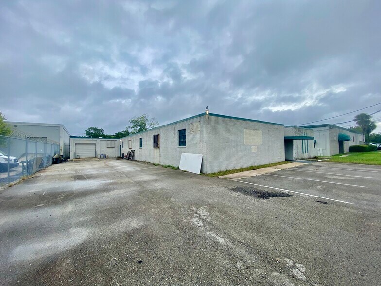 4868 Victor St, Jacksonville, FL à louer - Photo de l’immeuble – Image 1 sur 18