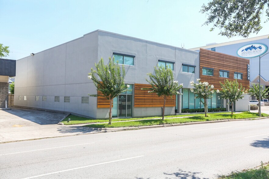 2424 W Holcombe Blvd, Houston, TX à louer - Photo de l’immeuble – Image 3 sur 20