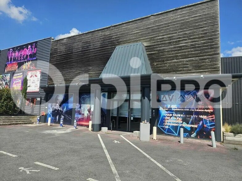 Local commercial dans Tinqueux à louer - Photo de l’immeuble – Image 1 sur 5