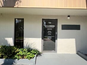 4121 NW 5th St, Plantation, FL à louer Photo intérieure– Image 2 sur 19