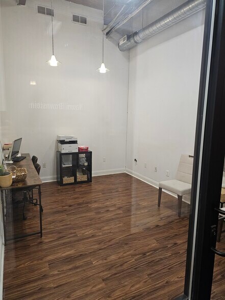 5219 Germantown Ave, Philadelphia, PA à louer - Photo de l’immeuble – Image 3 sur 14
