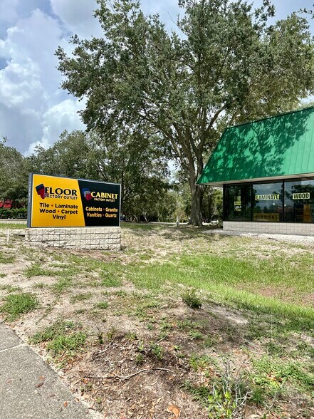 2607-2631 Enterprise Rd, Orange City, FL à louer - Photo de l’immeuble – Image 3 sur 4