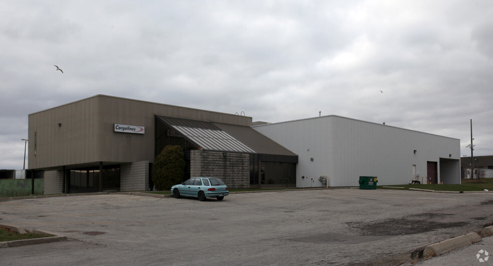 6 Baker Rd, Brampton, ON à louer - Photo principale – Image 1 sur 12