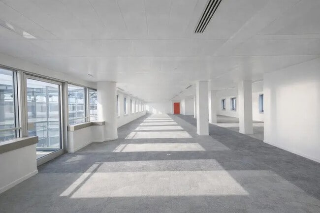 Plus de détails pour 52 Rue Jacques Hillairet, Paris - Bureau à louer