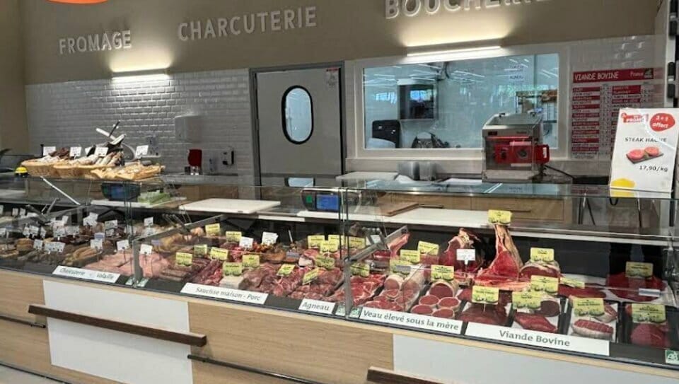 Local commercial dans Martillac à louer - Photo de l’immeuble – Image 3 sur 9