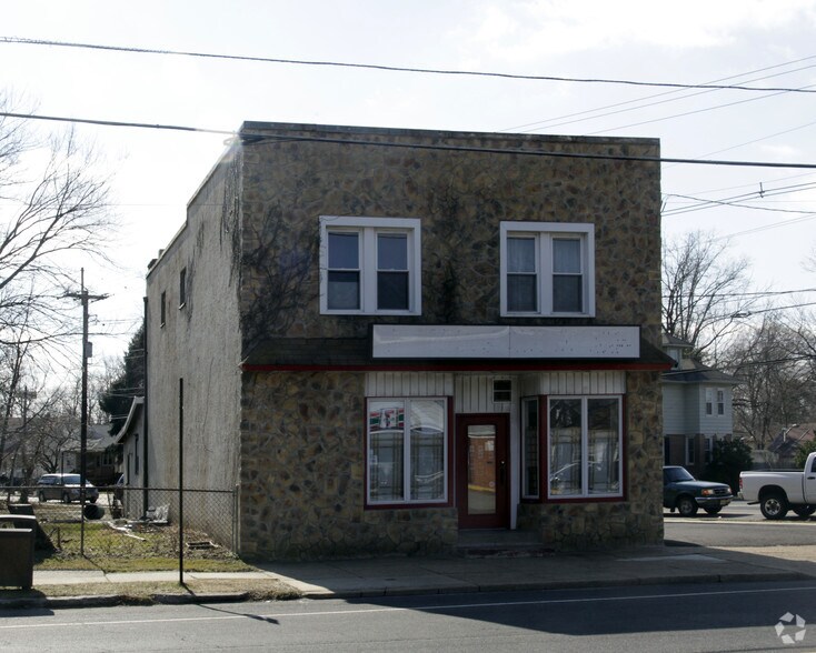 6 E Camden Ave, Moorestown, NJ, 08057 portefeuille de 2 biens à vendre sur LoopNet.fr - Photo principale – Image 1 sur 16