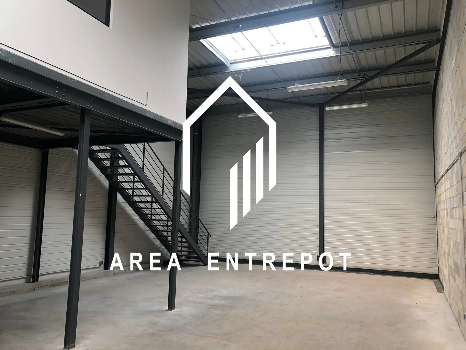 Local d’activités dans La Penne-sur-Huveaune à louer Photo de l’immeuble– Image 1 sur 7