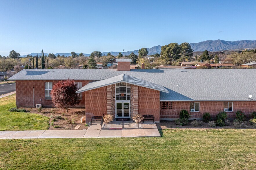 1013 E Mingus Ave, Cottonwood, AZ à vendre - Photo de l’immeuble – Image 3 sur 19