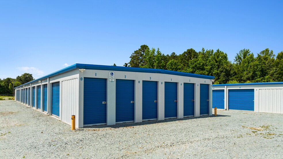 8927 Mile Branch Rd, Rougemont, NC à vendre - Photo de l’immeuble – Image 3 sur 26