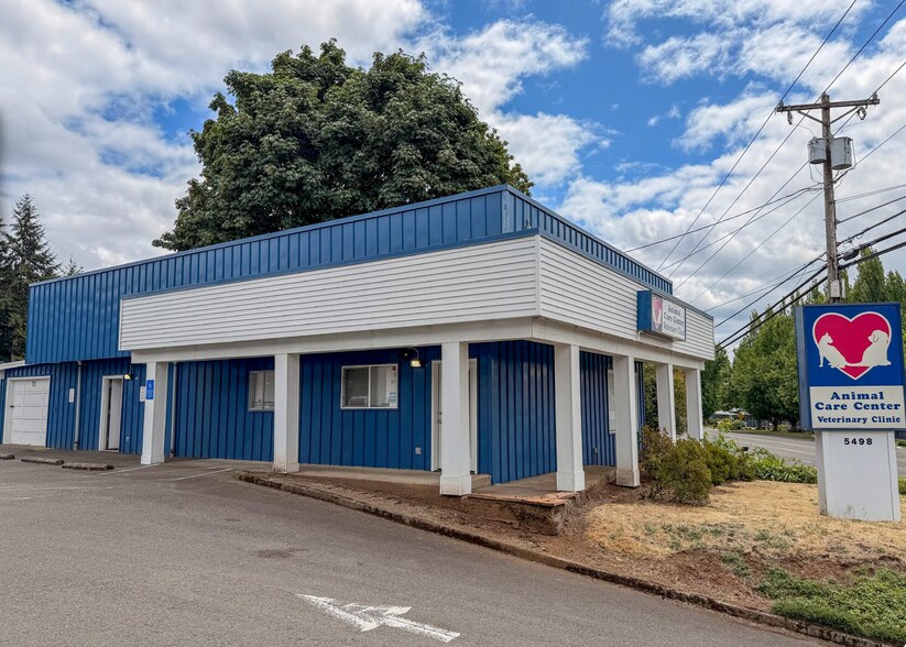 5498 Commercial St SE, Salem, OR à louer - Photo de l’immeuble – Image 2 sur 3