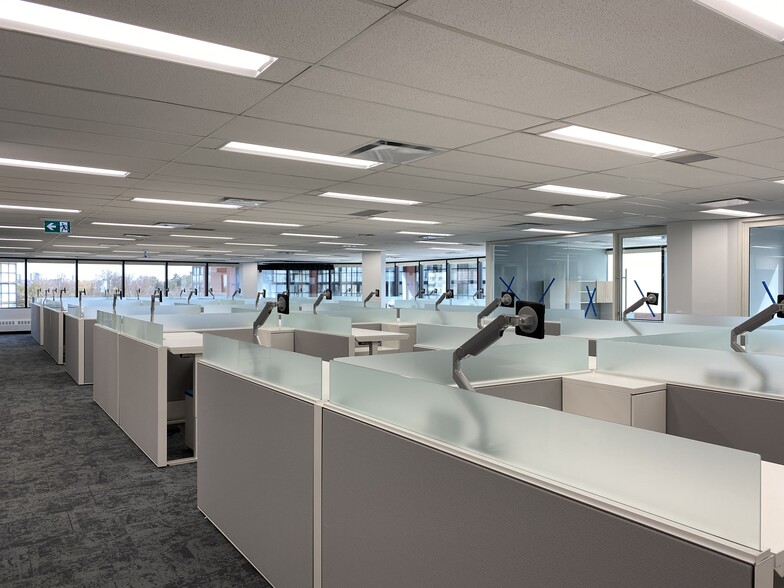 2085 Hurontario St, Mississauga, ON à louer - Photo intérieure – Image 3 sur 15