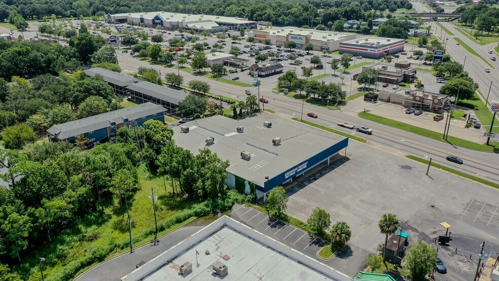 4500 Mobile Hwy, Pensacola, FL à louer - Photo de l’immeuble – Image 2 sur 12