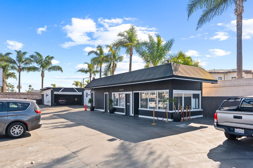3939 W Coast Hwy, Newport Beach, CA à louer - Photo de l’immeuble – Image 3 sur 13