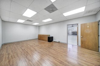 656 Matthews Mint Hill Rd, Matthews, NC à louer Photo intérieure– Image 2 sur 4