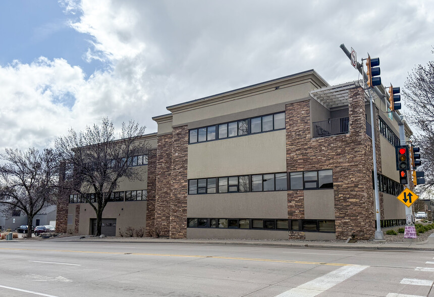 600 S Main Ave, Sioux Falls, SD à louer - Photo de l’immeuble – Image 1 sur 6