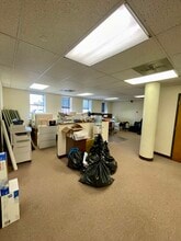 115 Christopher Columbus Dr, Jersey City, NJ à louer Photo intérieure– Image 1 sur 7