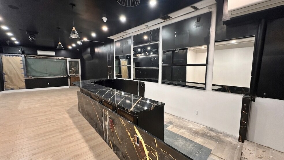 1183 Broadway, Brooklyn, NY à louer - Photo de l’immeuble – Image 1 sur 11