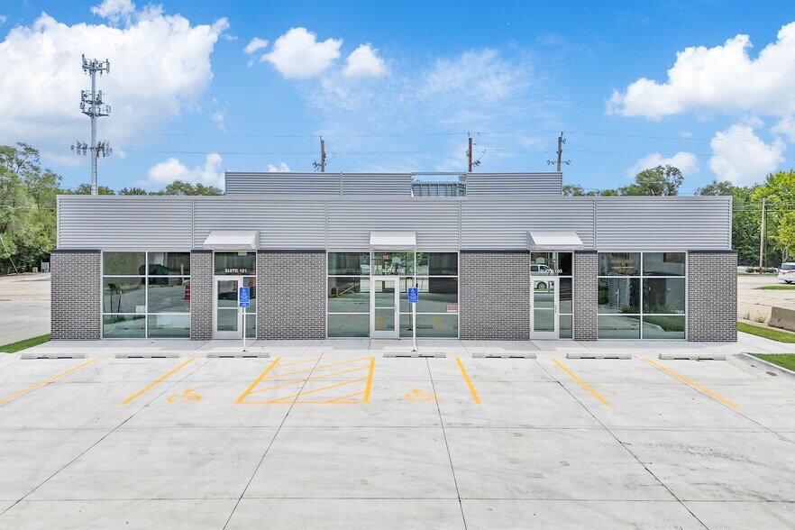 4814 SW 9th Street, Des Moines, IA à louer - Photo de l’immeuble – Image 2 sur 3