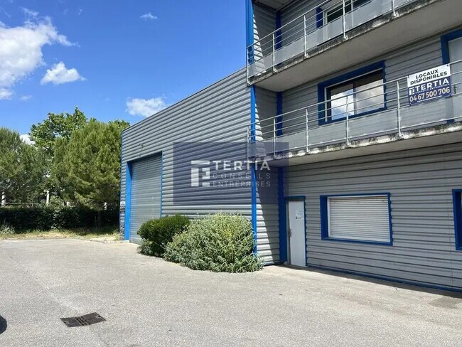 Plus de détails pour Bureau, Industriel/Logistique à louer