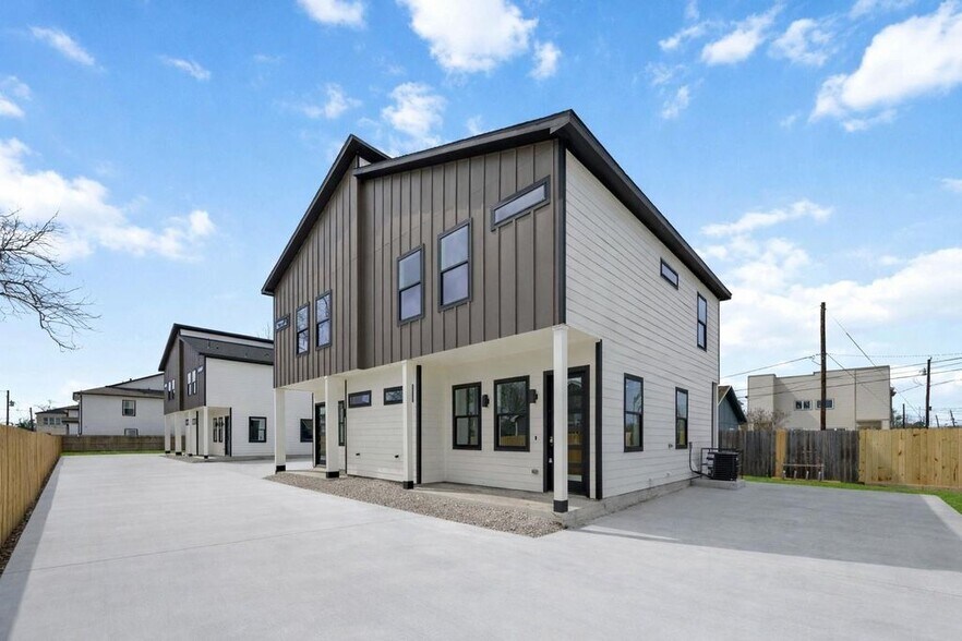 4804 Carmen Street #A-B, Houston, TX à vendre - Photo de l’immeuble – Image 2 sur 24