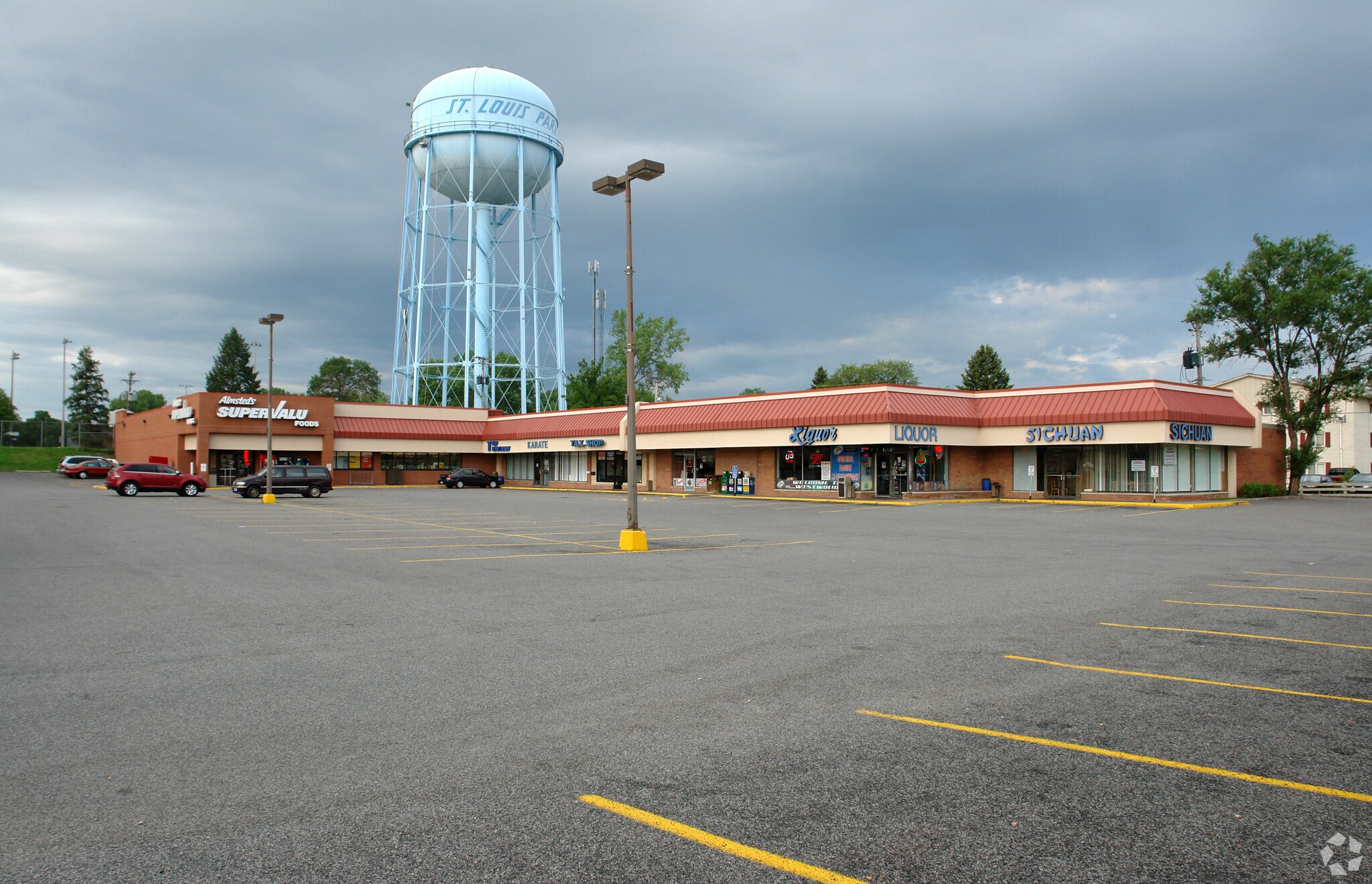 2326-2339 Louisiana Ave, Saint Louis Park, MN à louer Photo principale– Image 1 sur 5