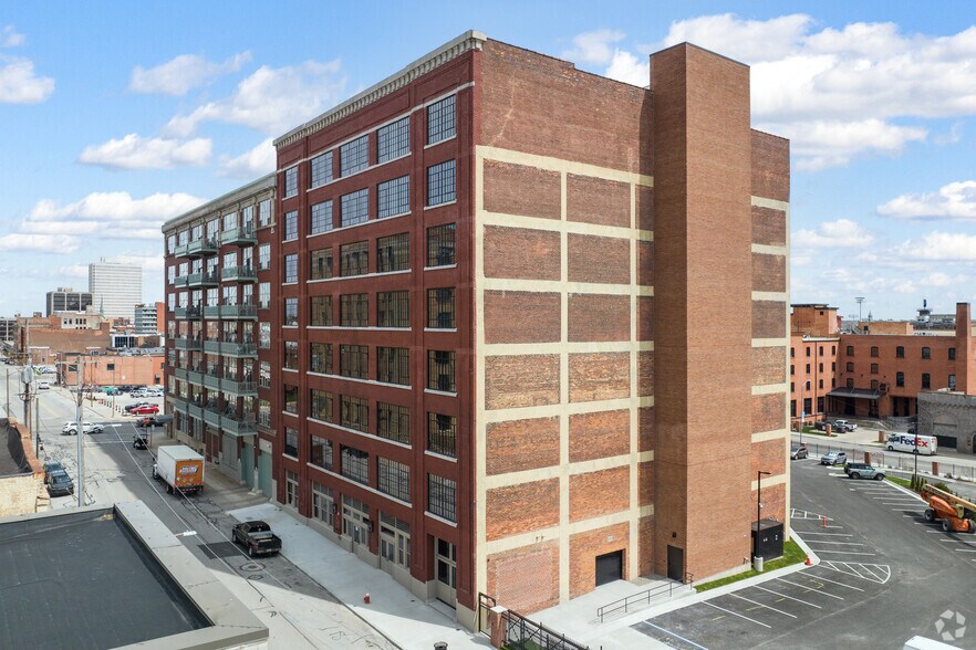 15 S Ontario St, Toledo, OH à louer - Photo de l’immeuble – Image 1 sur 13