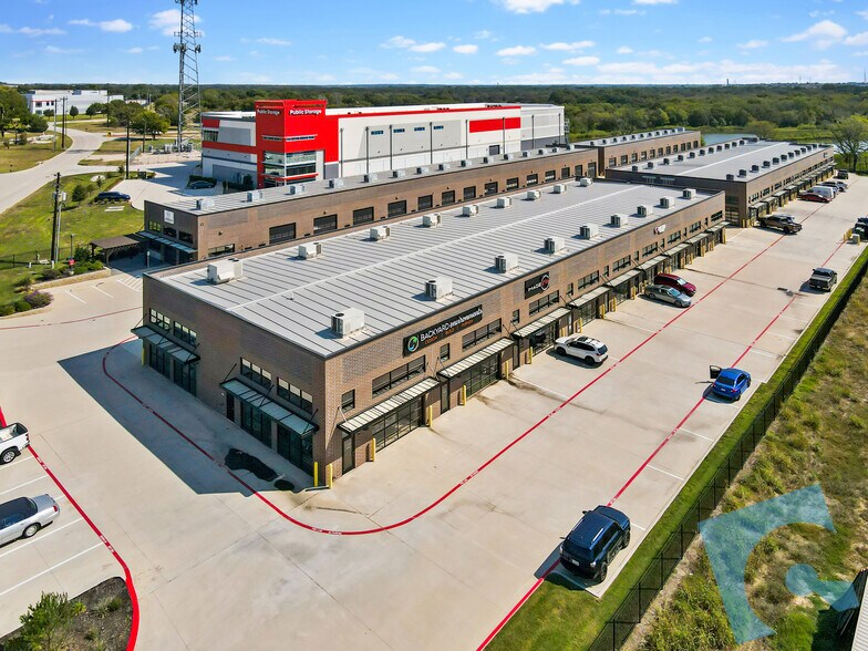 4451 Dale Earnhardt Way, Northlake, TX à louer - Photo principale – Image 1 sur 8