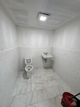 584 5th Ave, Brooklyn, NY à louer Photo intérieure– Image 2 sur 4