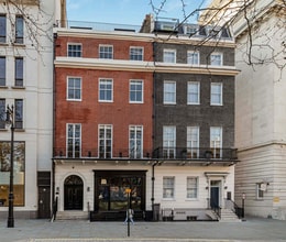 28 Berkeley Sq, Londres à louer Photo de l’immeuble– Image 2 sur 2