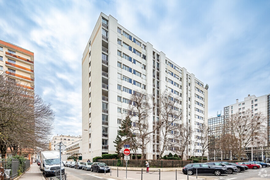 97 Rue Garibaldi, Lyon à louer - Photo de l’immeuble – Image 2 sur 17
