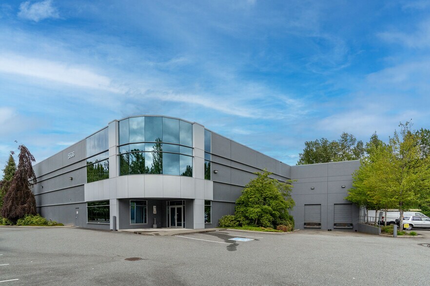 5536 275 St, Langley Twp, BC à louer - Photo de l’immeuble – Image 1 sur 22