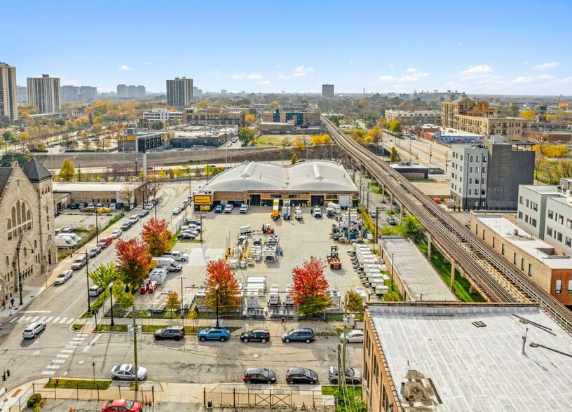 2424 S Wabash Ave, Chicago, IL à louer - Photo de l’immeuble – Image 2 sur 7