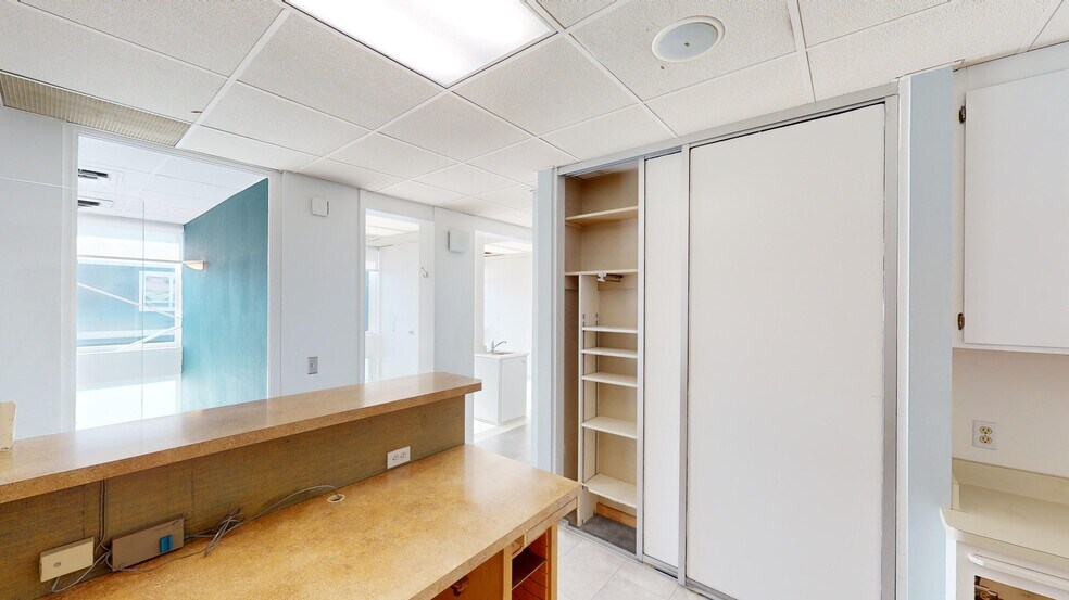 141 Camino Alto, Mill Valley, CA à louer - Photo de l’immeuble – Image 3 sur 13
