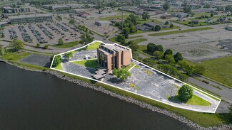 Plus de détails pour 400 Riverview Dr, Benton Harbor, MI - Bureau à vendre