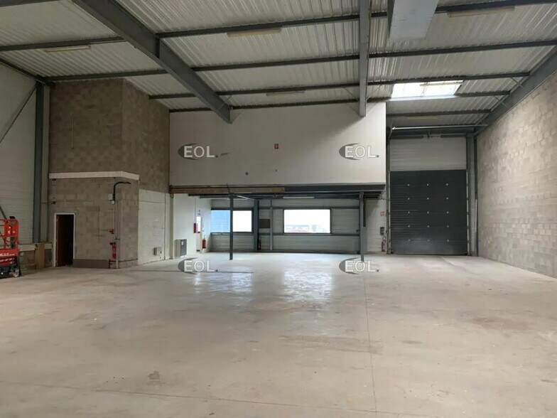 Local d’activités dans Saint-Brice-sous-Forêt à louer - Photo intérieure – Image 3 sur 6